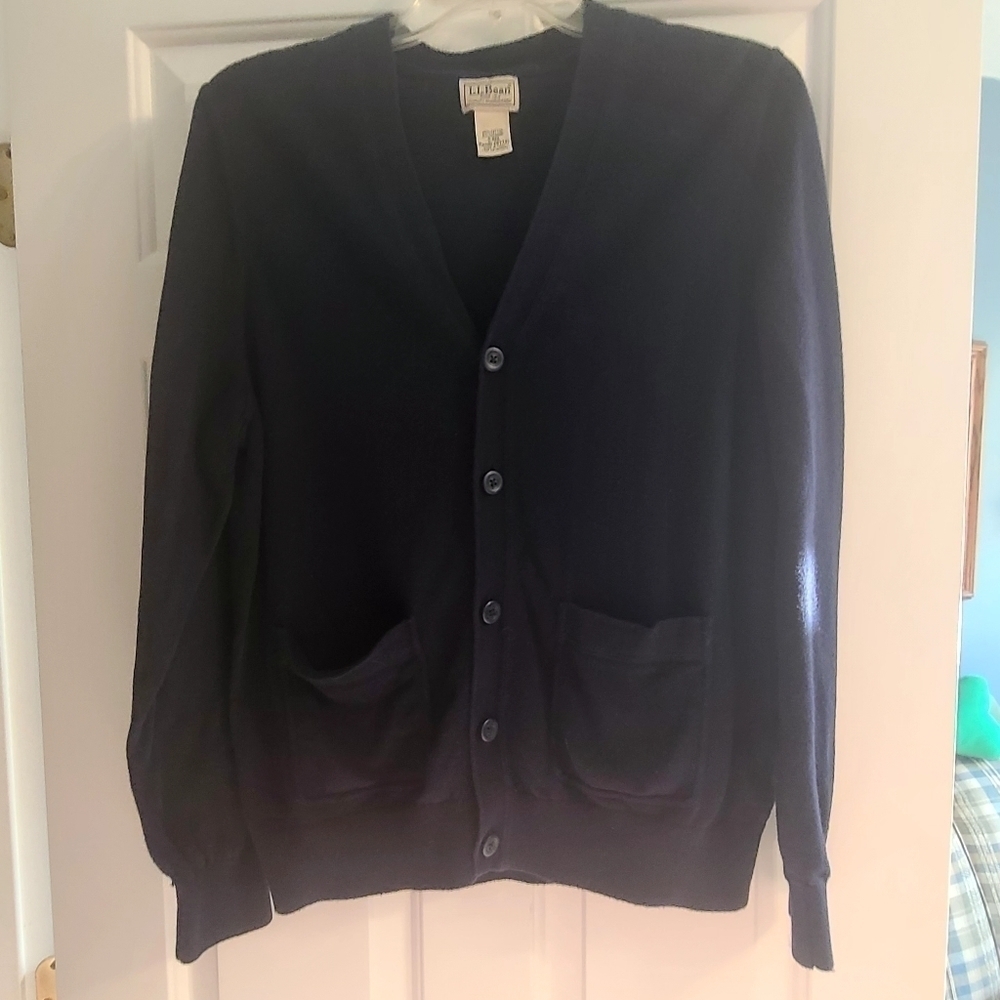 L.L. Bean button down sweater Unisex Size Sm.